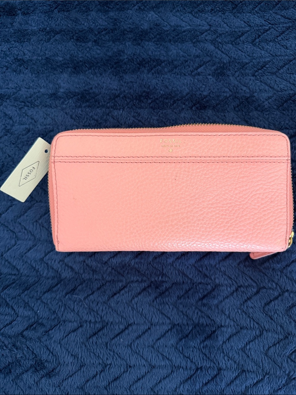 Fossil Coral Pink Pebbled Leather Zip-Around Wallet